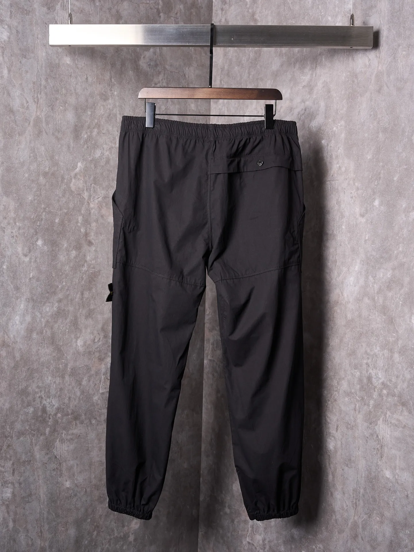 P420 Actual hanging auction】Stonesland/Stone Island embroidered badge leg casual trousers [Ready stock] 34 36 38 40